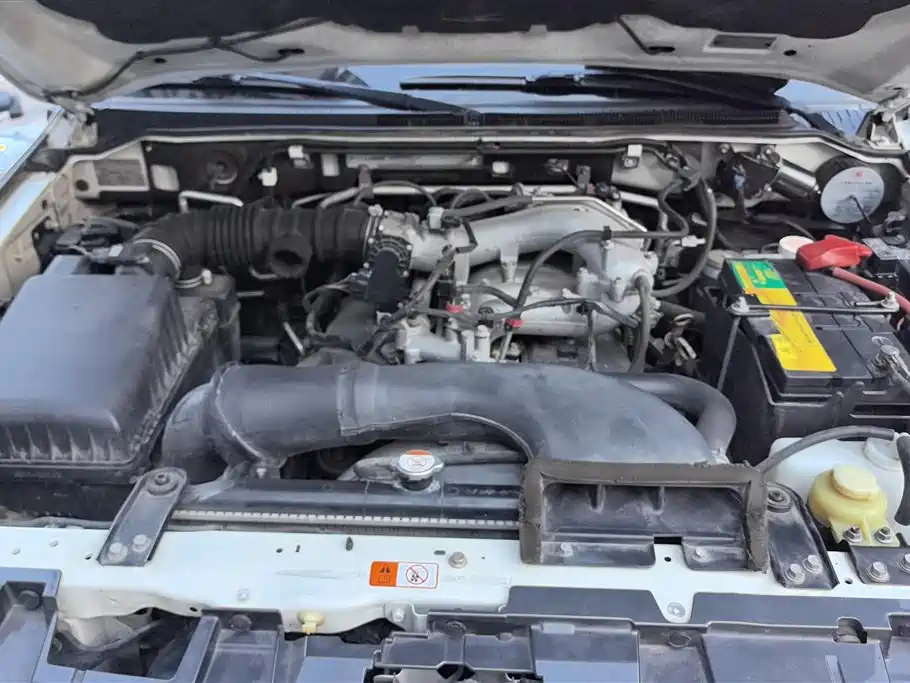 Mitsubishi Pajero (Import) 2015 3.0L Automatic Elite Premium Edition China V фото 10