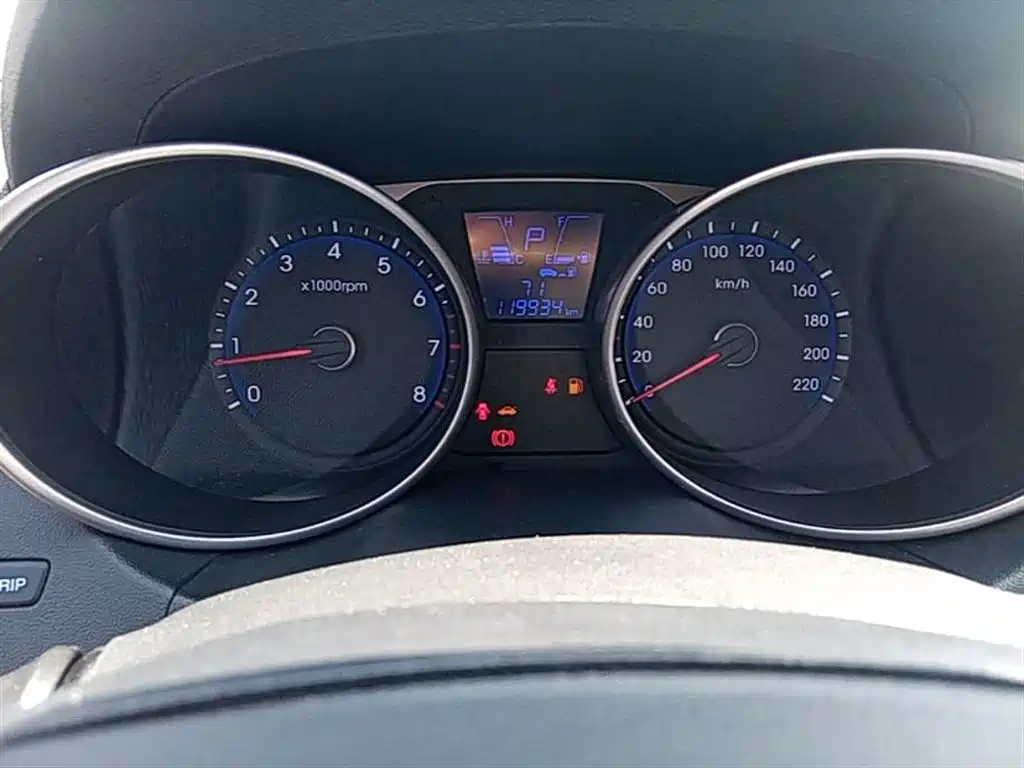 Hyundai Beijing Hyundai ix35 2015 2.0L Automatic 2WD Smart Type China IV фото 12