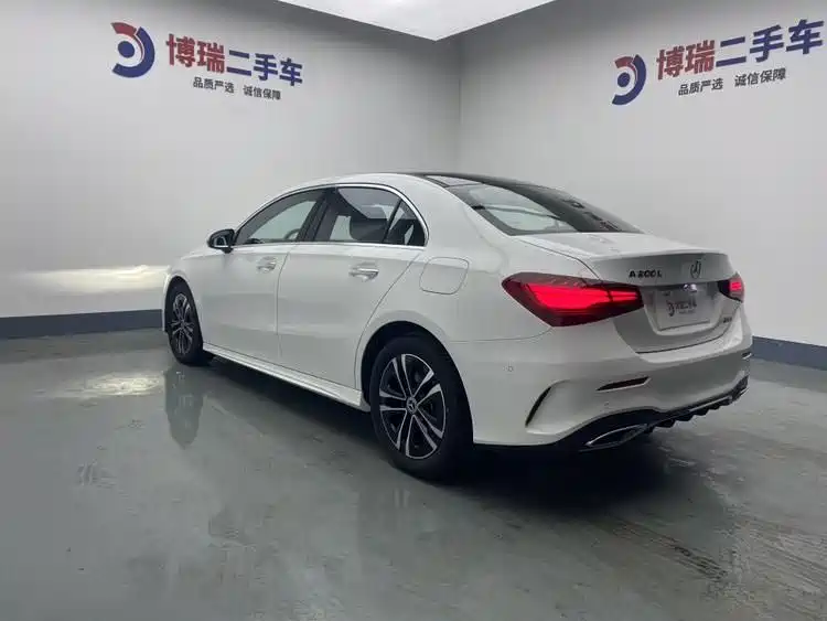 Mercedes-Benz A-Class 2023 A 200 L Dynamic фото 14