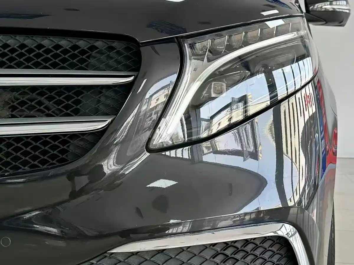 Mercedes-Benz V-Class 2022 V 260 Prestige Edition фото 20