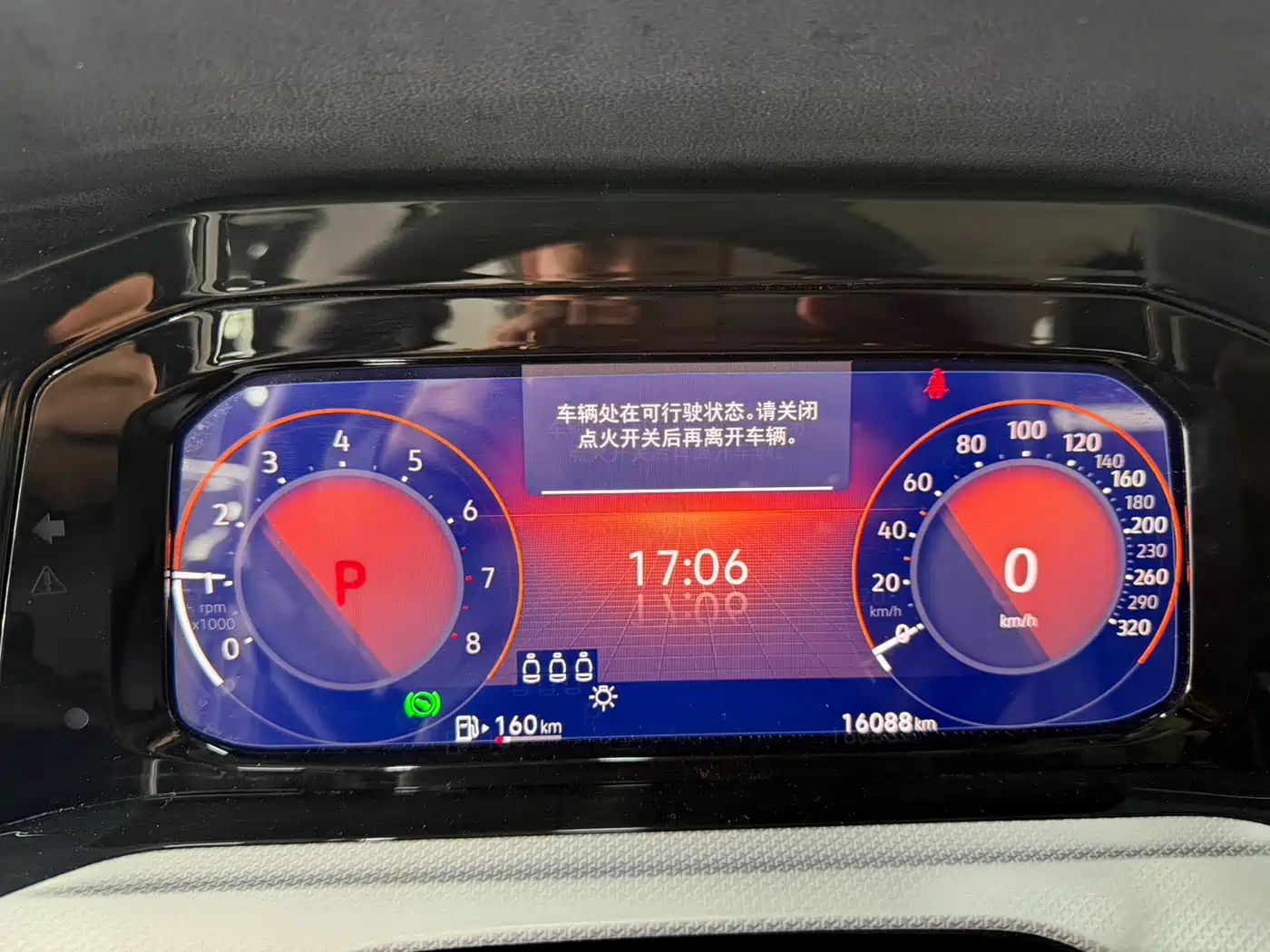 Volkswagen Golf 2021 280TSI DSG 30th Anniversary Edition фото 24