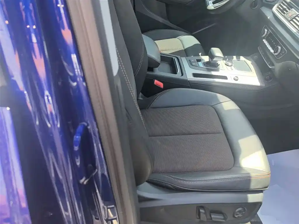 Audi Q5L 2018 45 TFSI Exclusive Fashion (China V) фото 25