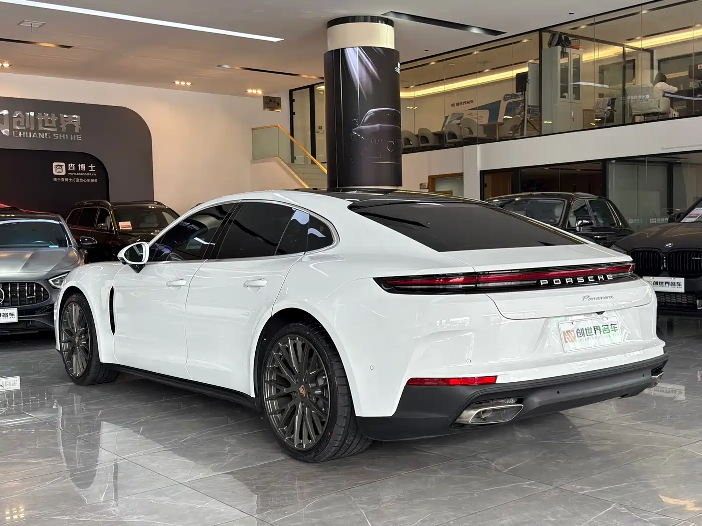 PORSCHE PANAMERA