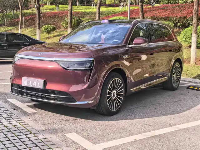 AITO ASK THE WORLD M8