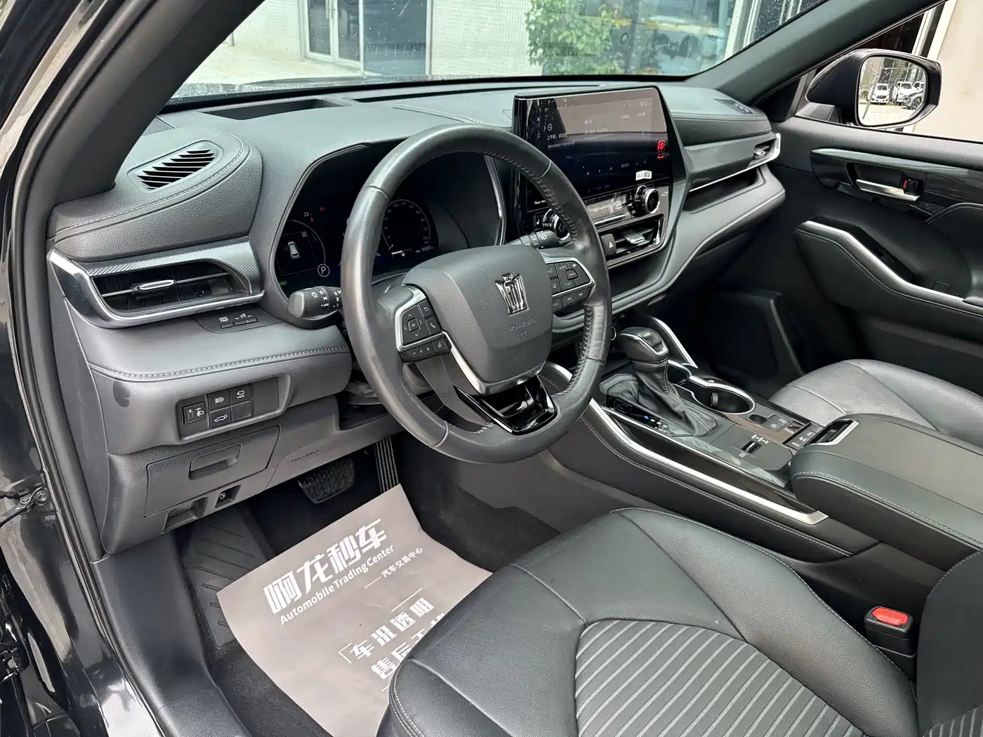Toyota Crown Kluger 2022 2.5L HEV 4WD Premium Edition фото 15