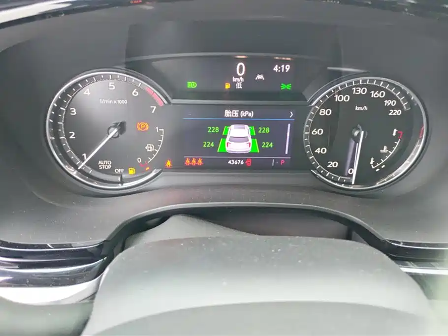 Cadillac XT6 2022 2.0T 7-Seater 2WD Luxury Edition фото 14