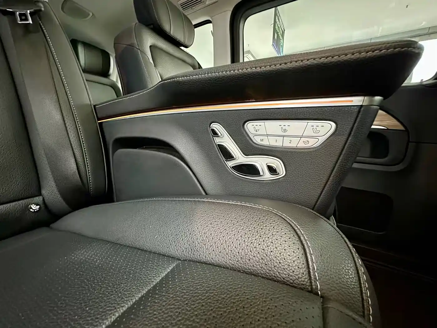 Mercedes-Benz V-Class 2022 V 260 Prestige Edition фото 9