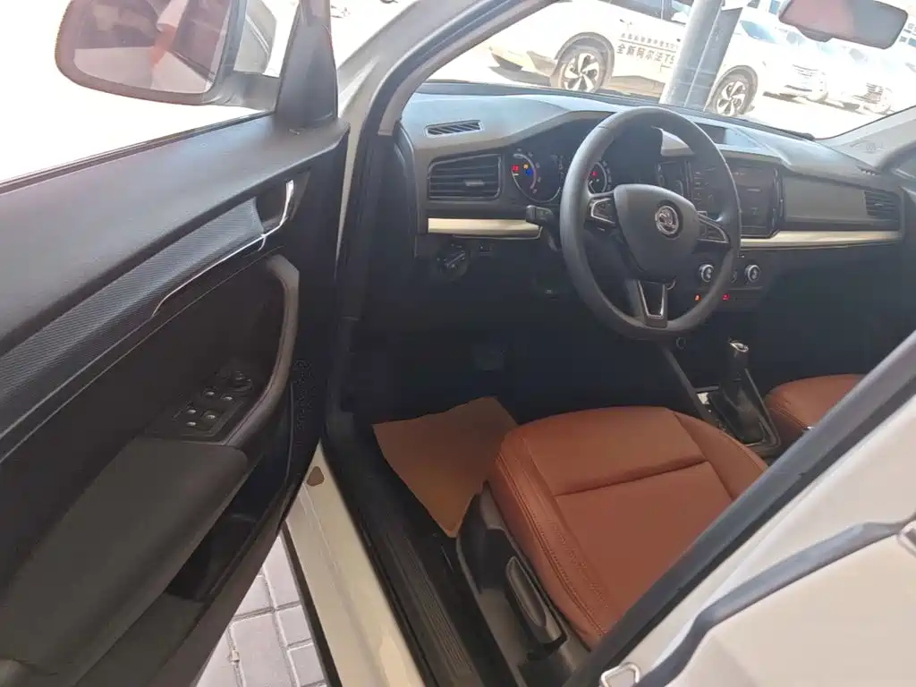 SKODA KOMICK
