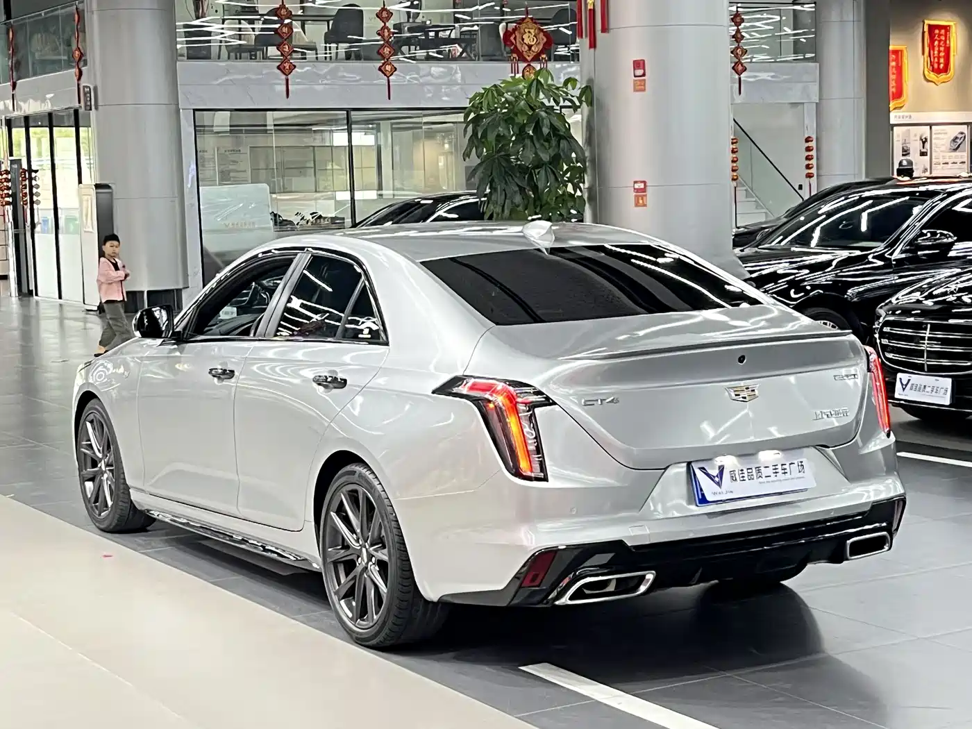 CADILLAC CT4