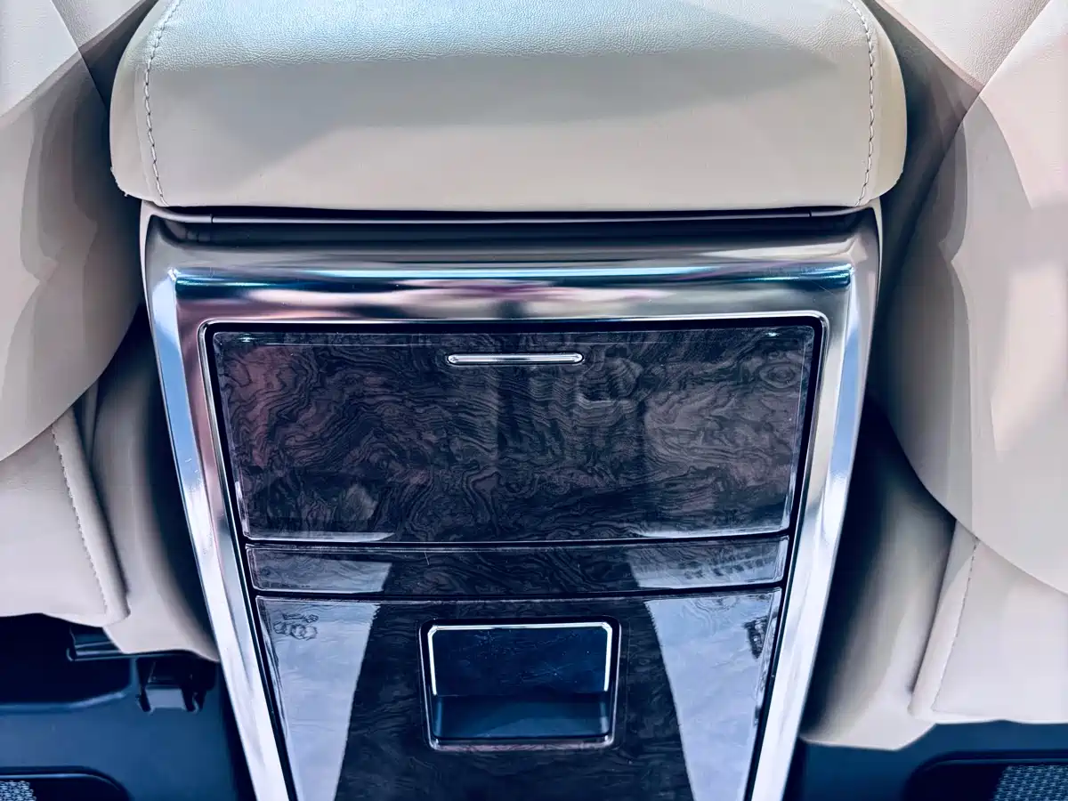 Toyota Alphard 2021 Hybrid 2.5L Premium фото 14