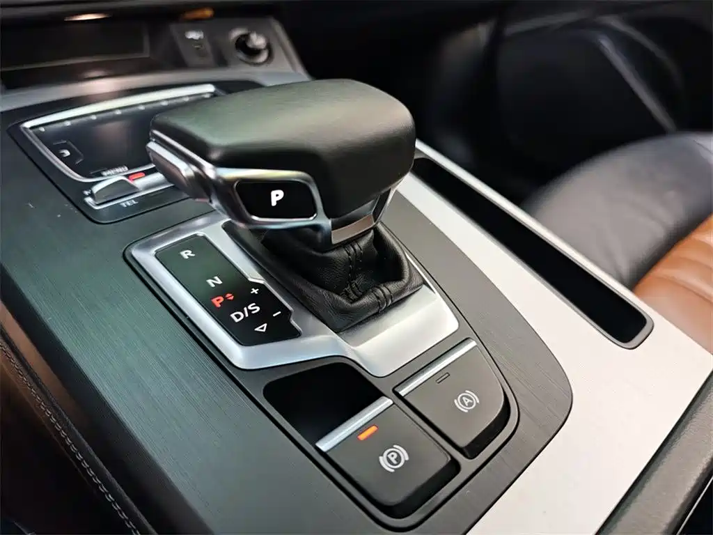 Audi Q5L 2020 40 TFSI Prestige Fashion фото 14