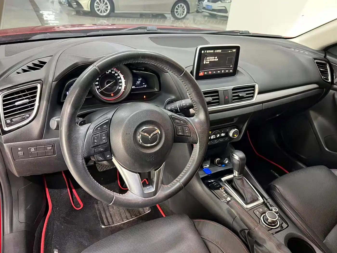 Photo 4 - Mazda Mazda 3