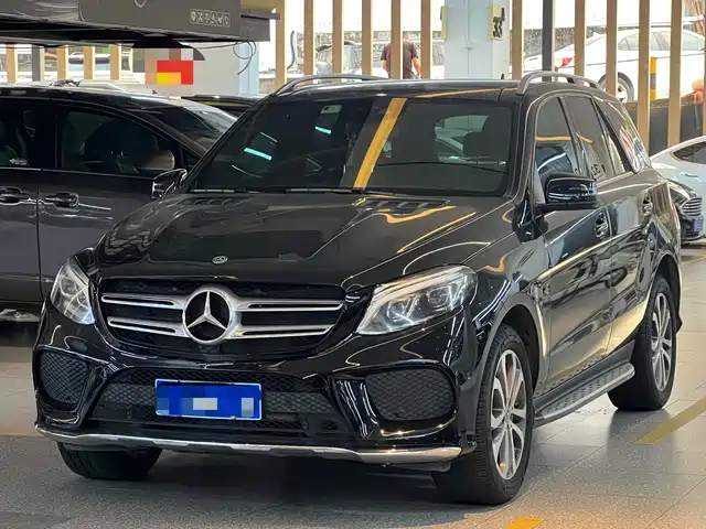 Mercedes-Benz GLE 2017 GLE 320 4MATIC Luxury — фото 1