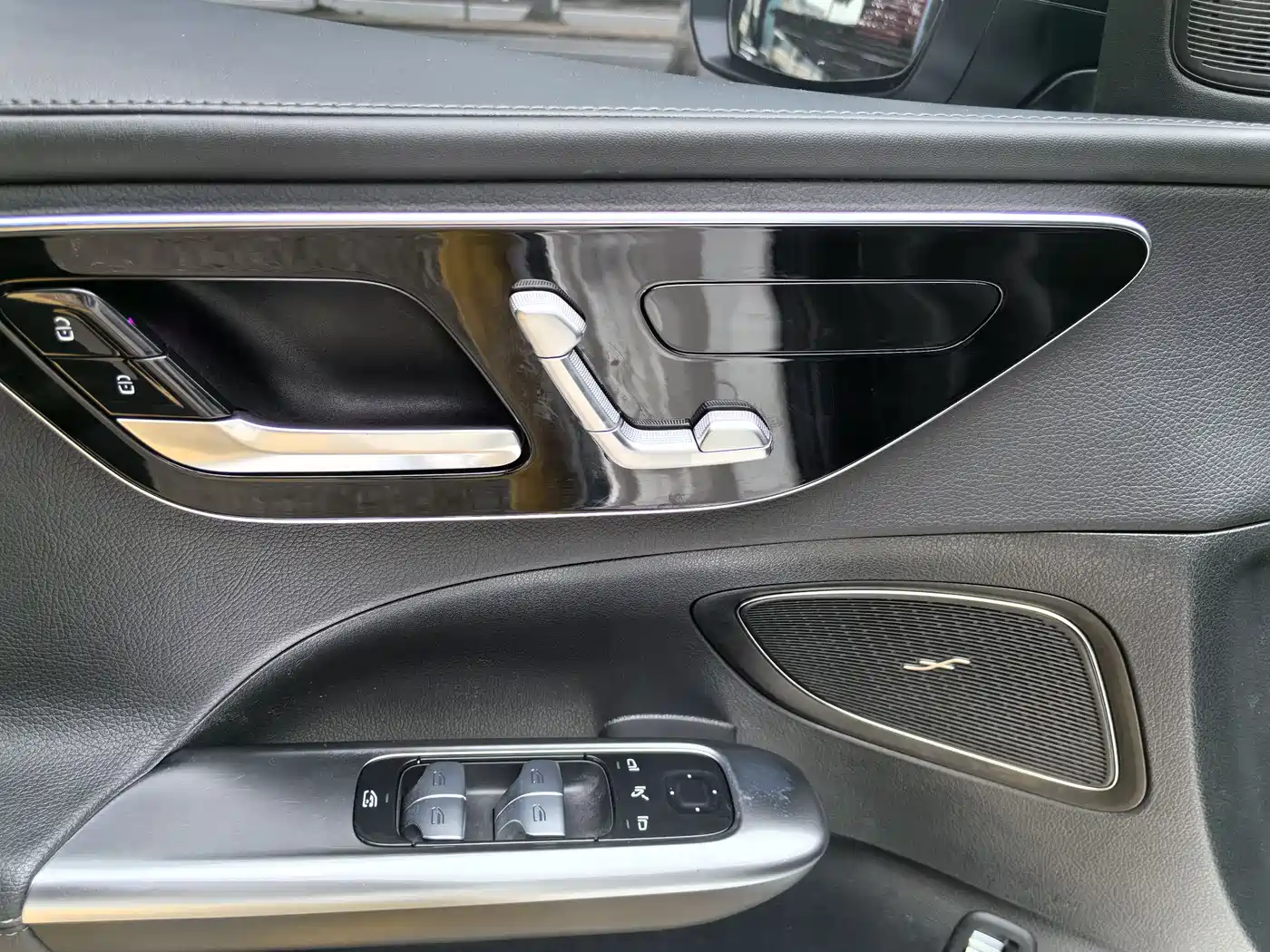 Mercedes-Benz C-Class 2022 Facelift C 200 L Sport фото 15