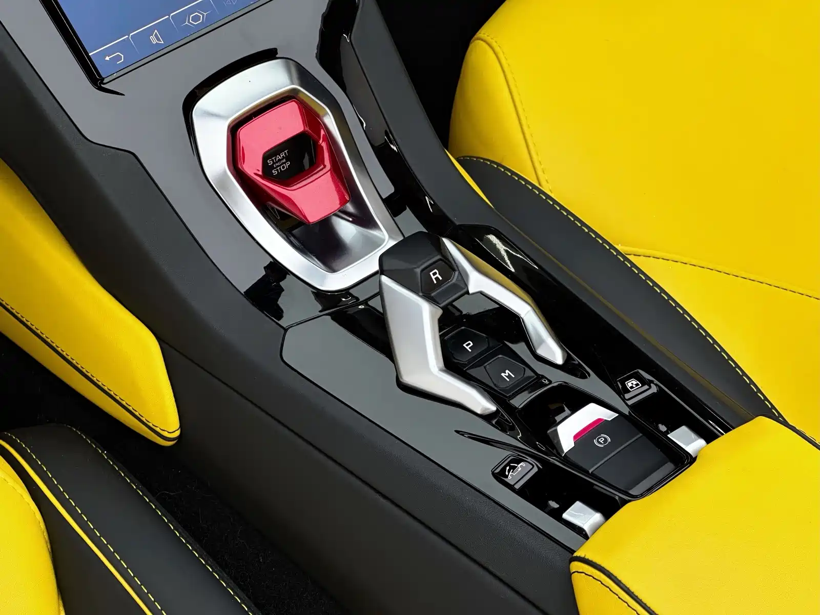Фото 34 - Lamborghini Huracán