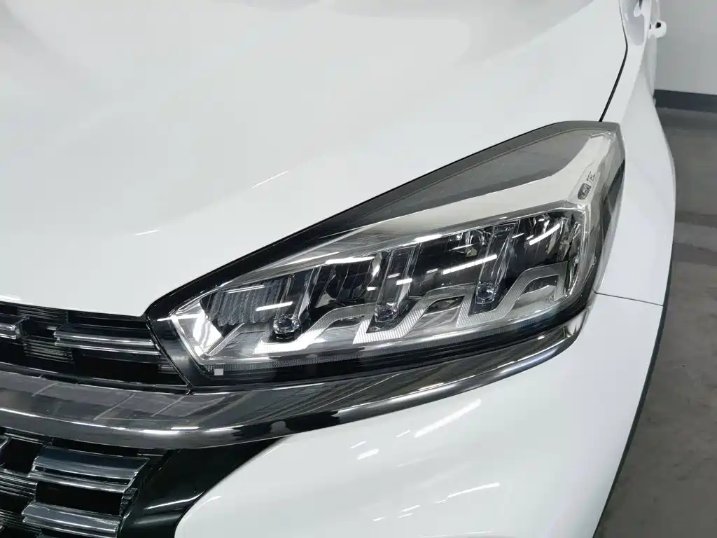 Photo 7 - Chery Tiggo 8