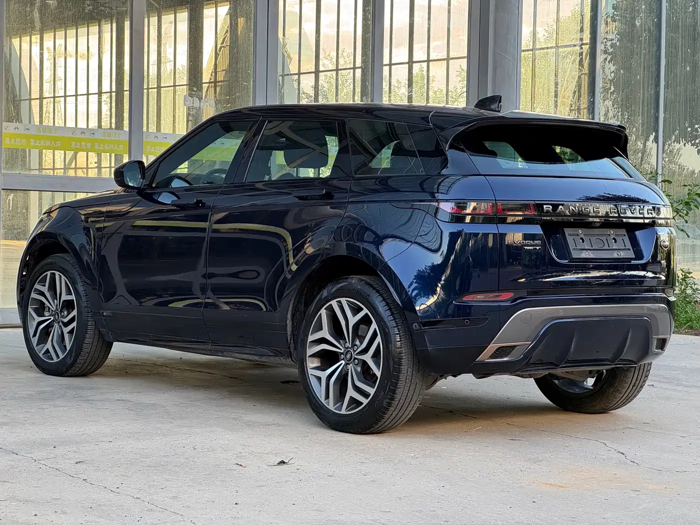 Фото 18 - Land Rover Range Rover Evoque