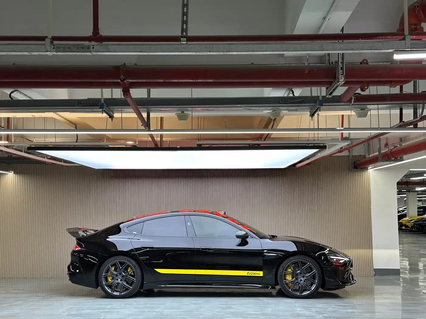 XIAOMI CAR XIAOMI SU7 ULTRA