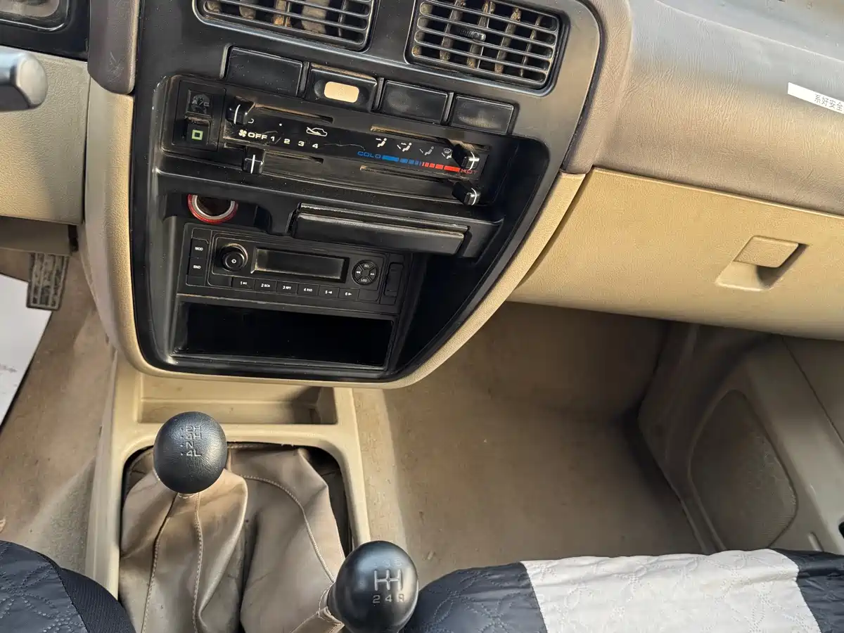 DONGFENG RUIQI MULTI FUNCTION VEHICLE