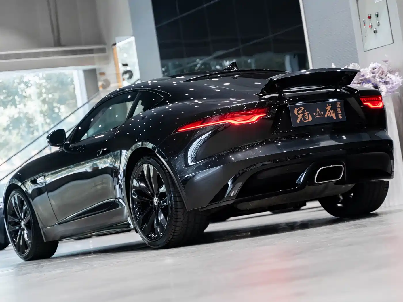 Jaguar F-TYPE 2023 2023 Model P300 Hardtop R-DYNAMIC BLACK