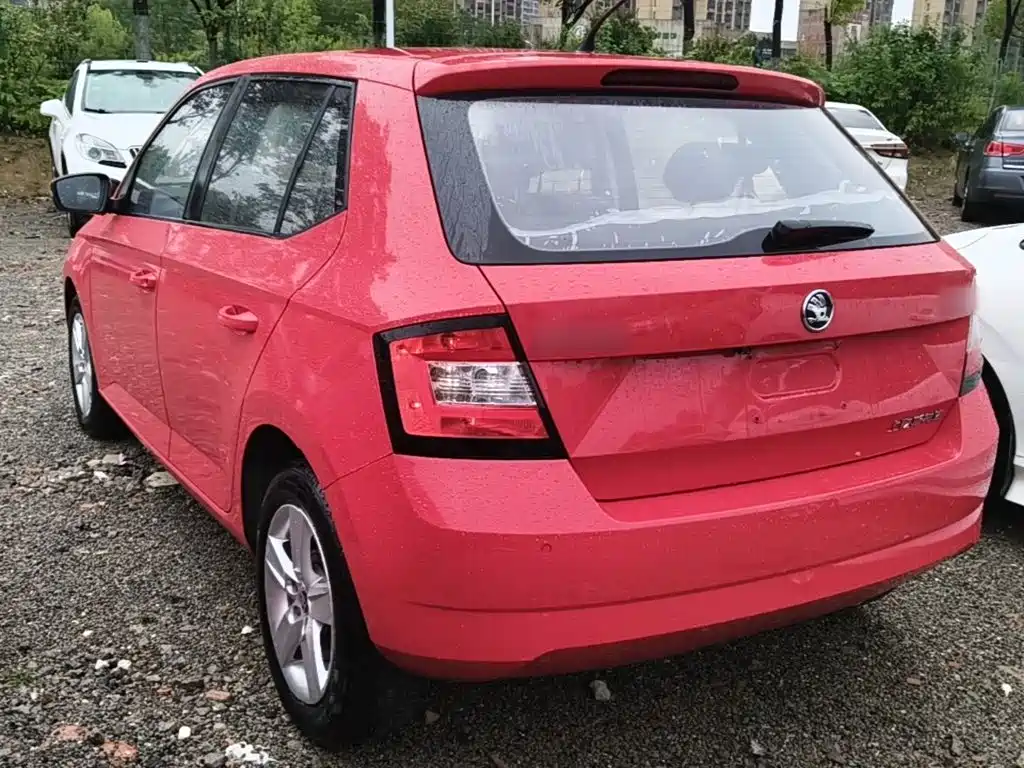 صورة 5 - Škoda Fabia