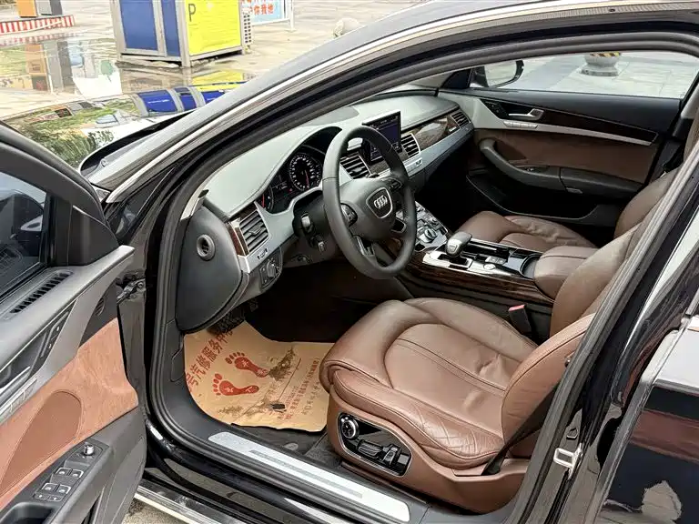 Audi A8 2013 A8L 45 TFSI quattro Comfort фото 7
