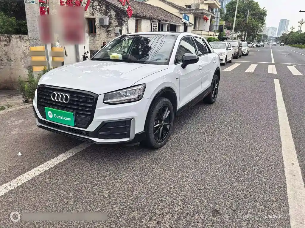 Audi Q2L 2020 35 TFSI Progressive Dynamic Model