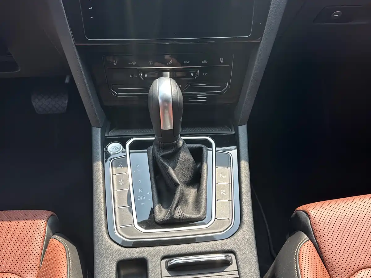 Volkswagen Weilan 2021 2.0T Touring фото 8