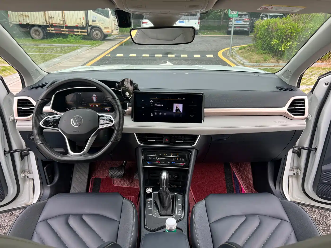 Volkswagen Tharu, миниатюра 7