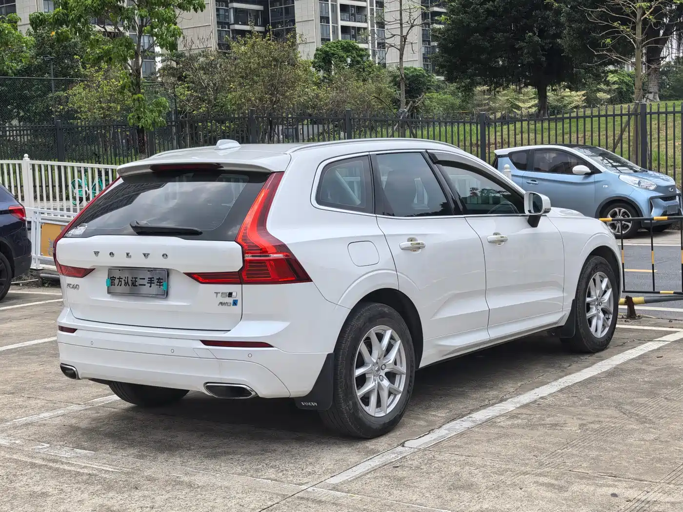 VOLVO XC60