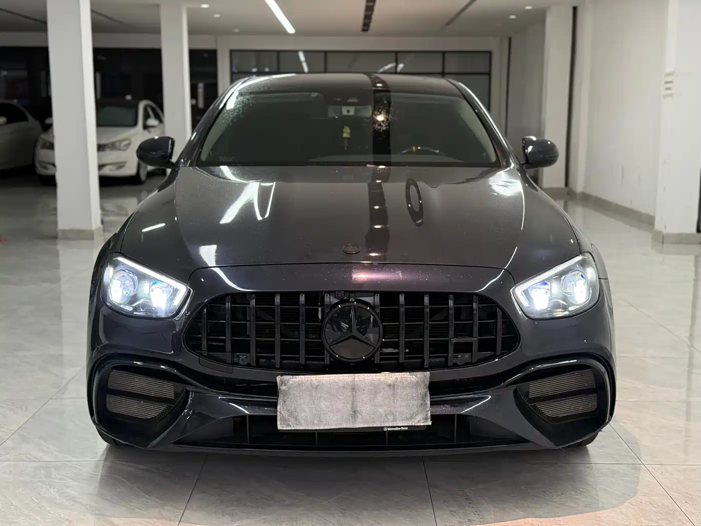 Mercedes-Benz E-Class 2016 E 200 L Sport Type фото 2