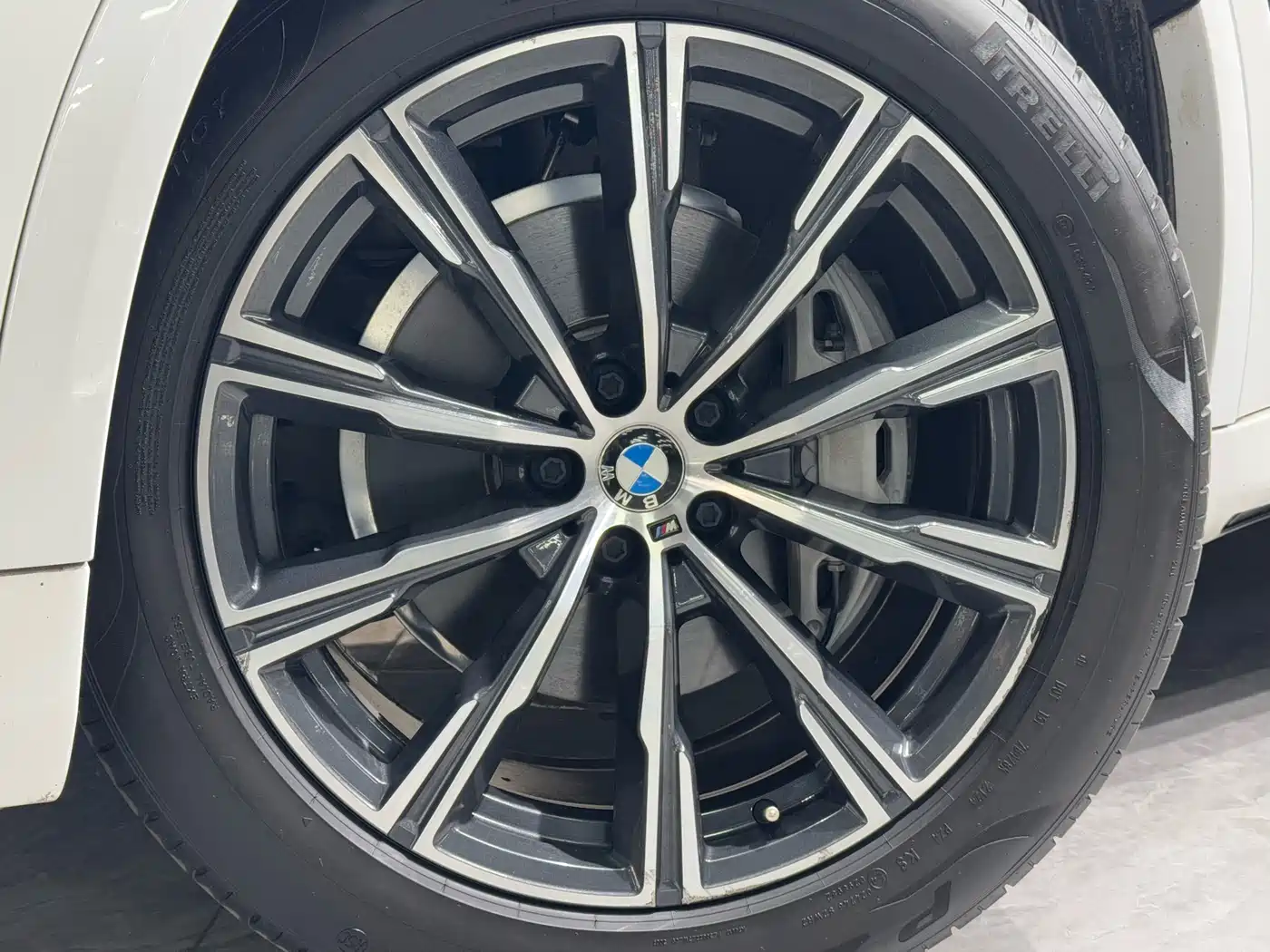 BMW X5 (Import) 2019 xDrive40i M Sport Package фото 24