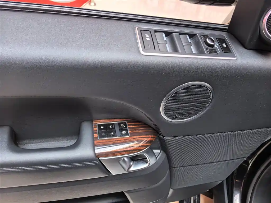 Land Rover Range Rover 2014 3.0 SC V6 Vogue фото 17