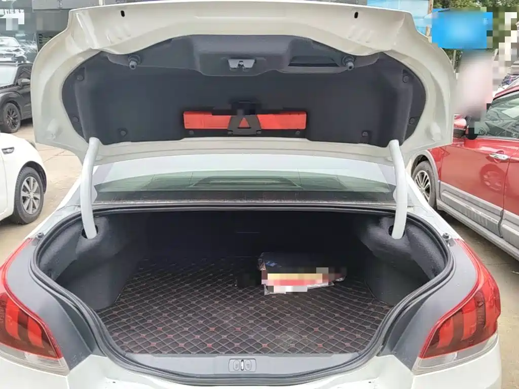 Peugeot 508 2018 2015 2.0L Automatic Zhizhen Edition