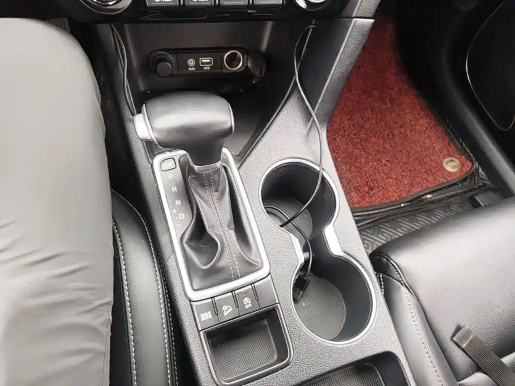 Kia KX5 2016 2016 Model 2.0L Automatic 2WD GLS