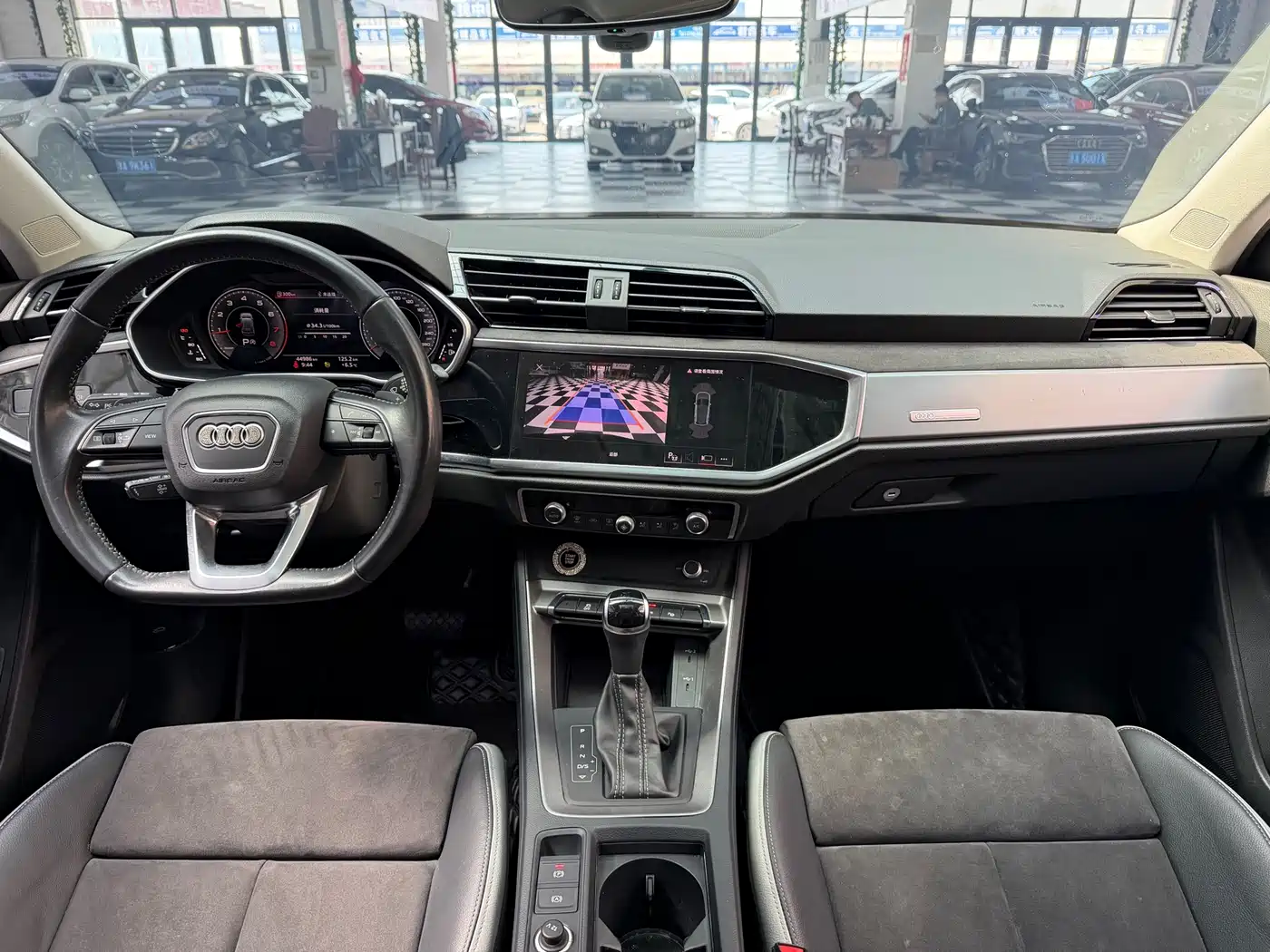 Audi Q3 2022 35 TFSI Fashion Dynamic фото 11