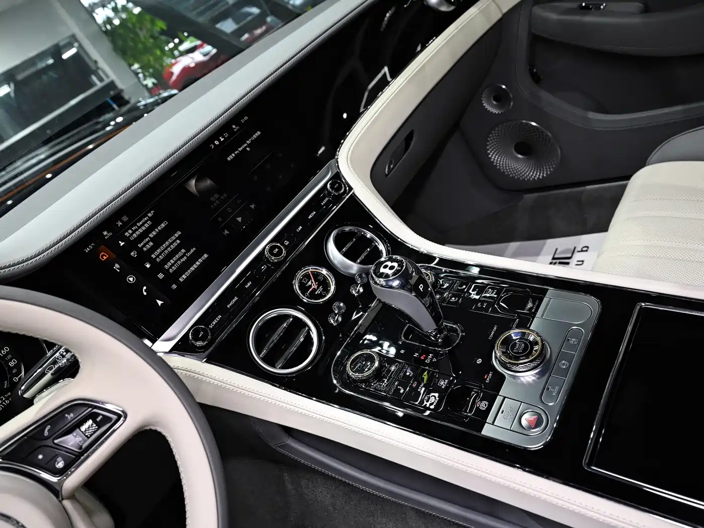 BENTLEY CONTINENTAL PLUG IN HYBRID