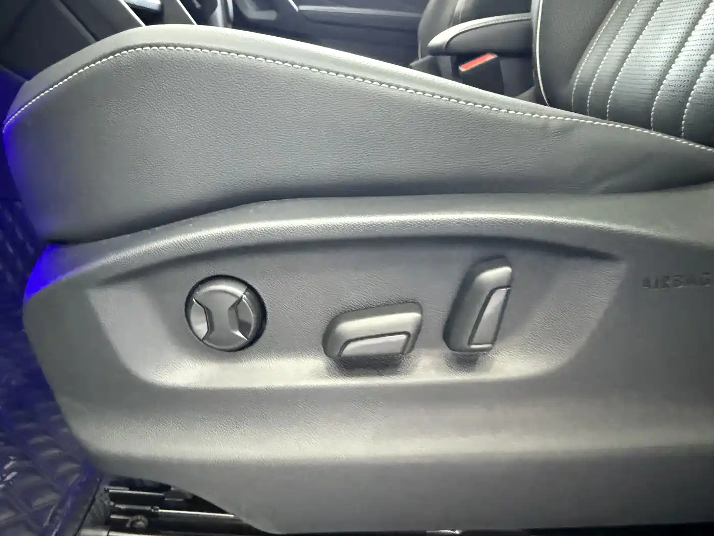 Volkswagen Tiguan L 2023 280TSI 2WD Trend Limited Edition фото 16