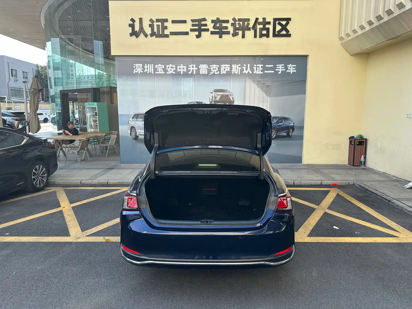 Lexus ES 2020 Model 300h Excellence Edition China V фото 21