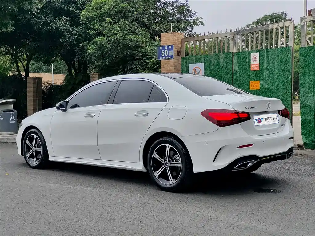 Mercedes-Benz A-Class 2023 A 200 L Fashion фото 4