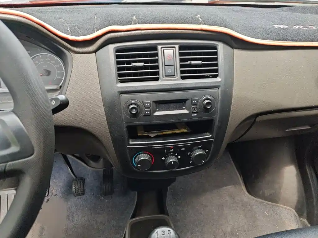 Wuling Motors Wuling Rongguang 2020 2020 1.2L S Basic Model China VI