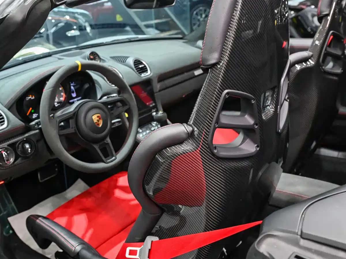 Porsche 718 2023 Spyder RS 4.0L фото 13