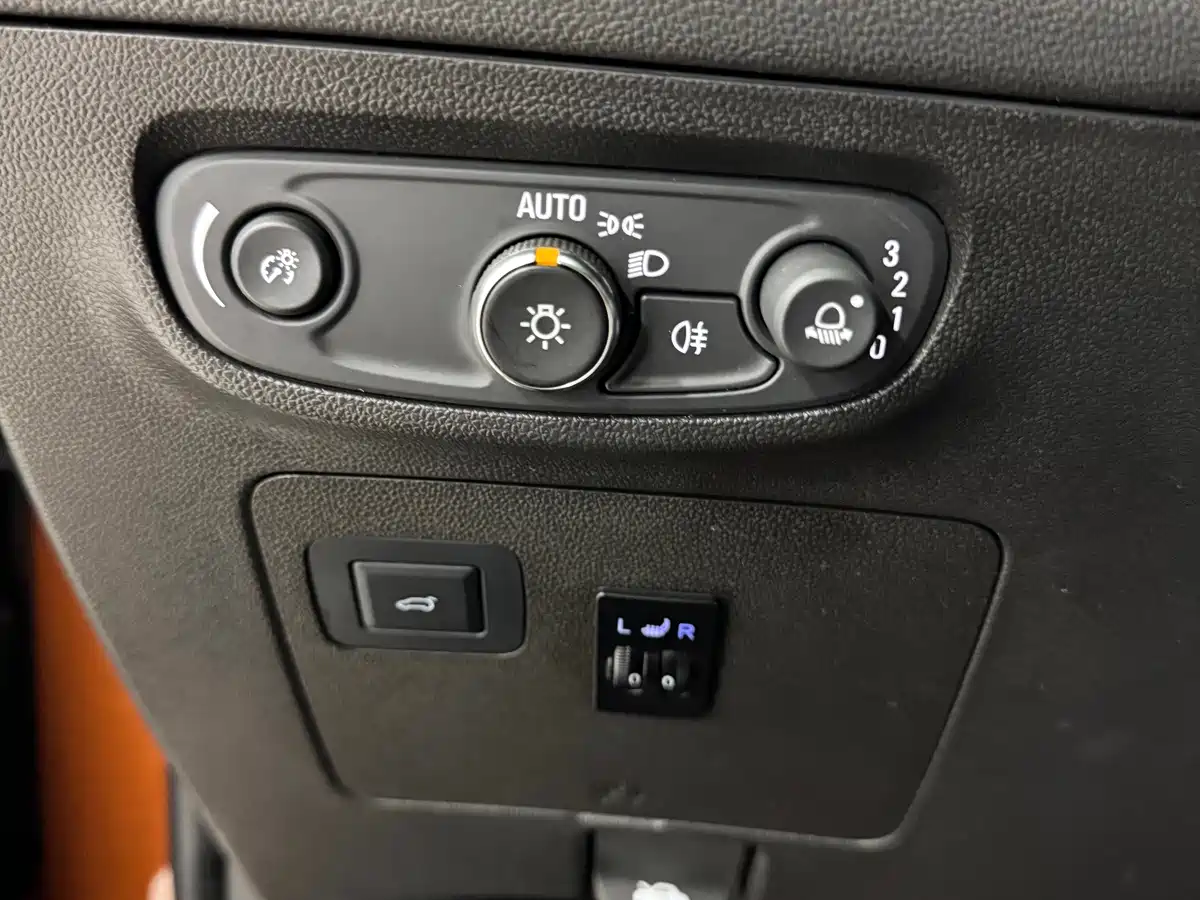 Buick Encore GX 2021 2020 20T CVT 2WD Luxury Model