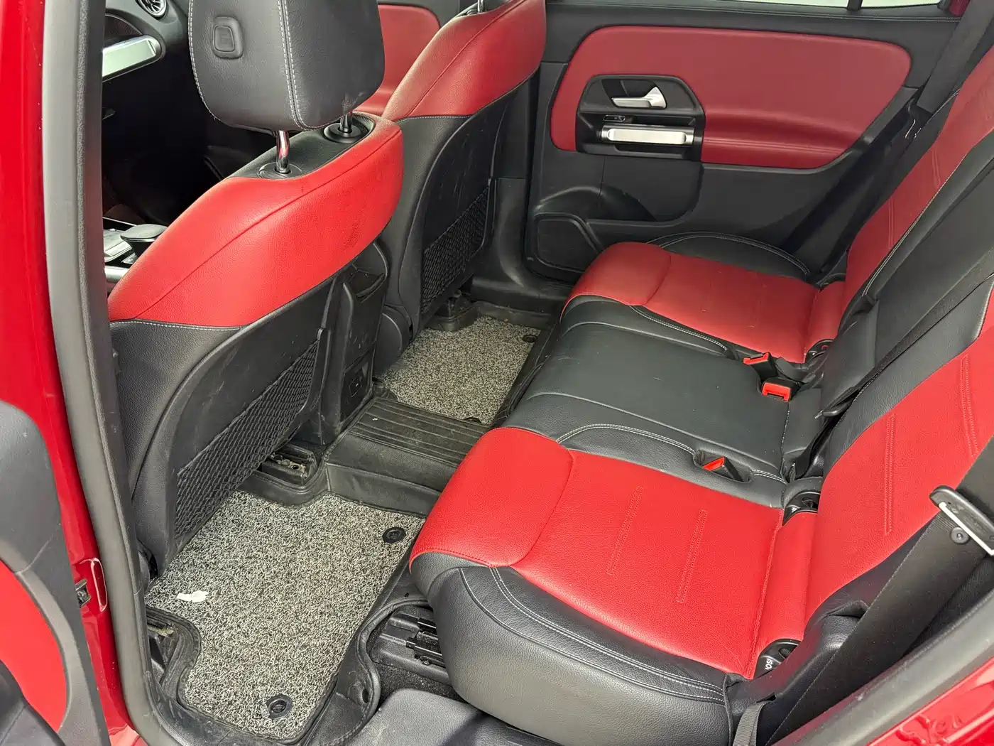 Mercedes-Benz GLB AMG 2022 AMG GLB 35 4MATIC фото 12