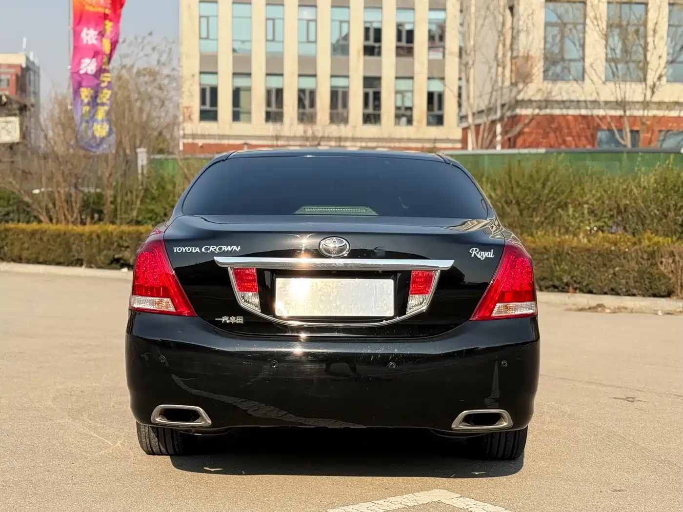 Toyota Crown 2010 2.5L Royal Leather Navigation Edition фото 10