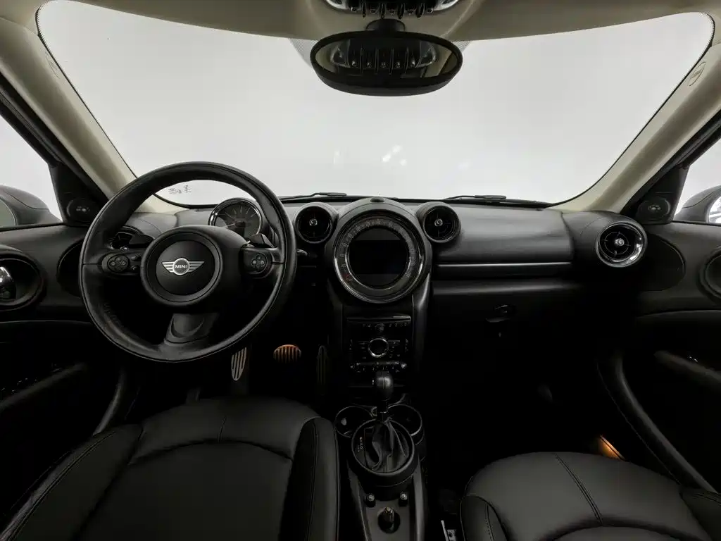 صورة 5 - MINI COUNTRYMAN
