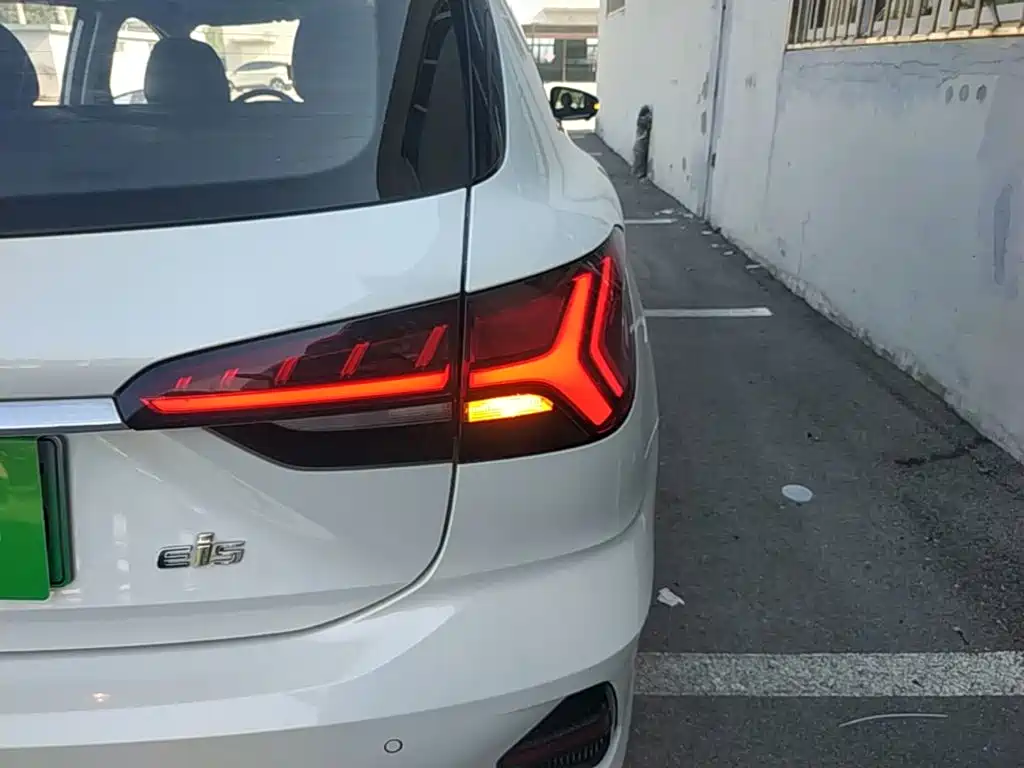 Roewe Ei5 2021 2021 500 Admiration Edition