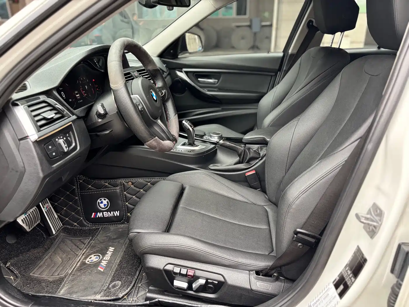 BMW 3 Series 2018 320Li Leading M Sport Package фото 10