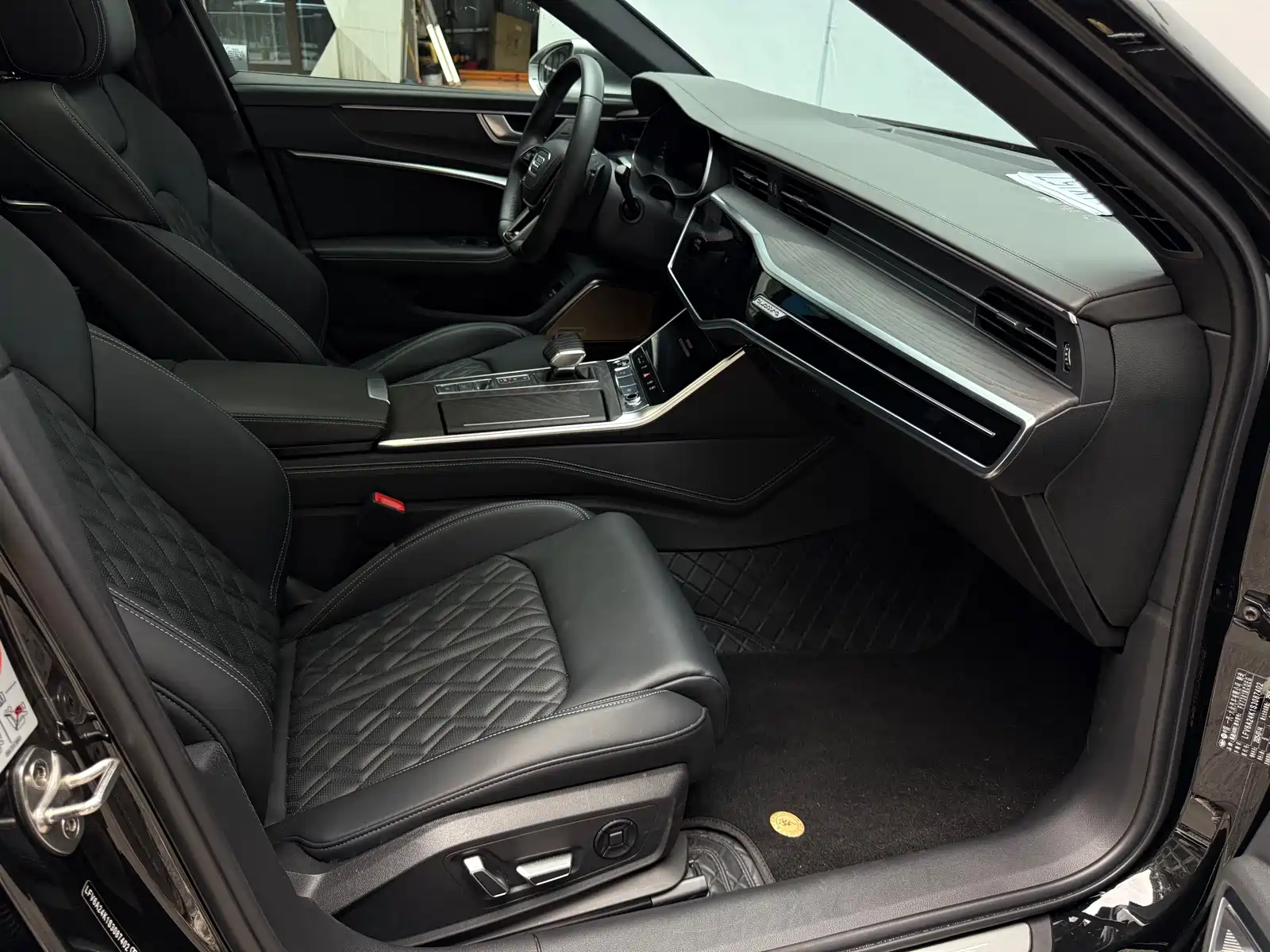 صورة 18 - Audi A6L