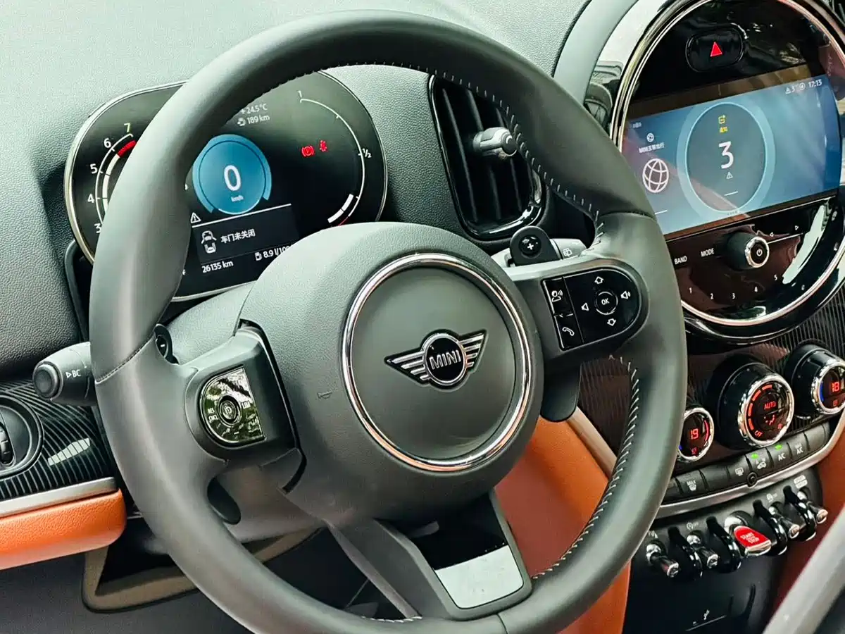 MINI COUNTRYMAN